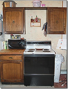 Paint Kitchen Cabinets    on Ever After    Before And After Home Diy  Painting Kitchen Cabinets