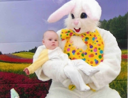 Free Pictures with the Easter Bunny at Walmart