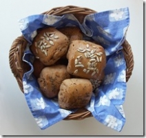 Keep Holiday Biscuits Warm Longer