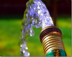 Summer Eye Candy: Drink From the Hose, Anyone?