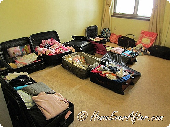 Packing Suitcases (1)-HEA