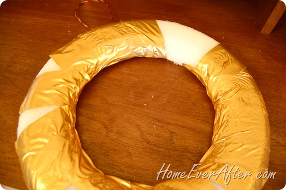 Duck Tape Christmas Wreath (16)