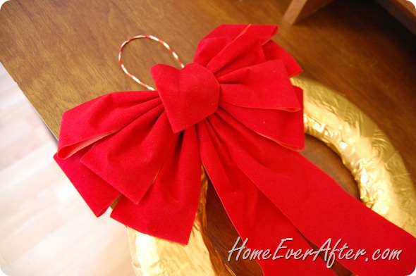 Duck Tape Christmas Wreath (19)