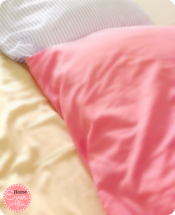 Pillows Circle Watermark